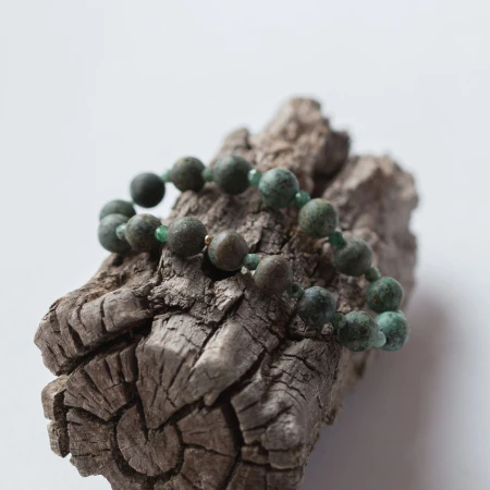 bracelet-forest-treasures-studio-composition.jpg